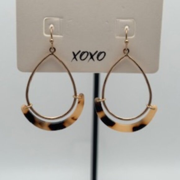 Banana Republic Jewelry - Banana Republic Lucite Resin Gold Tone Tortoise Hoop Swing Earrings